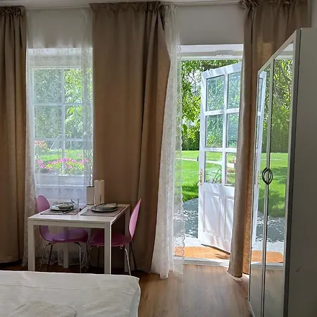 Mit Gartenblick Und Terrasse Apartman Baden