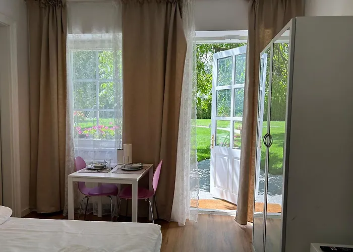 Mit Gartenblick Und Terrasse Apartamento Baden