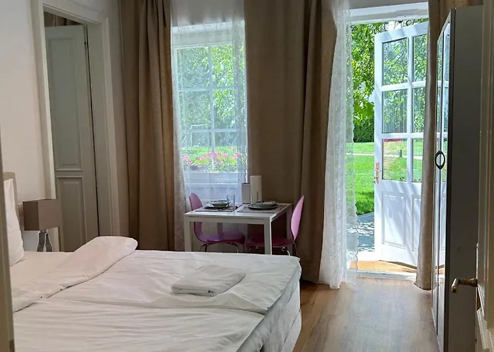 Mit Gartenblick Und Terrasse Apartamento Baden